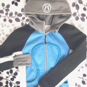 Lululemon hoodie! Like this item to get a discount
